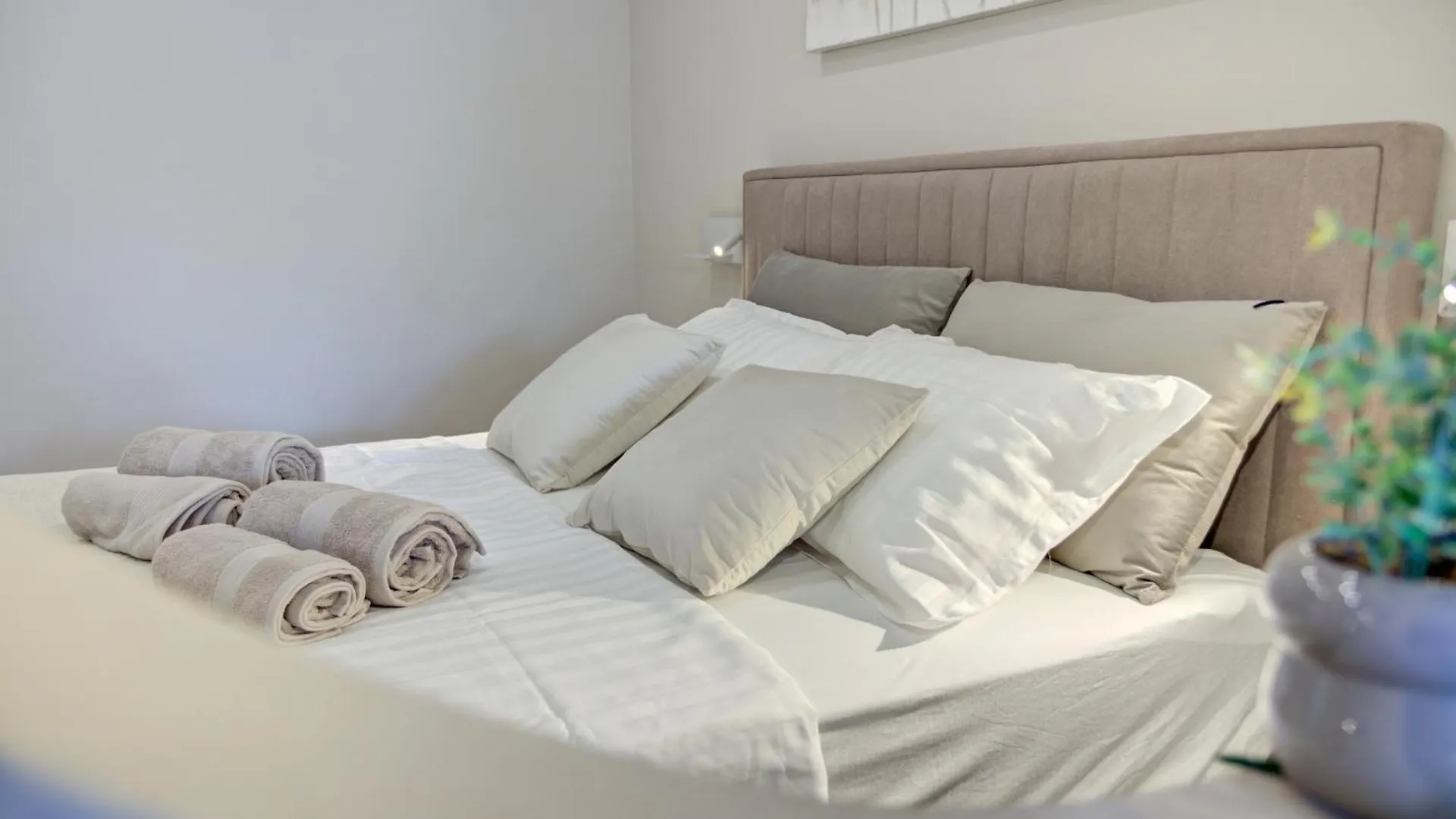 Delux Studio Apartment Aron With Free Parking Croatia